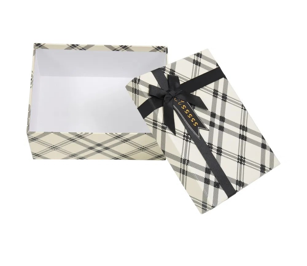 Custom Gift Packaging Box - Image 4